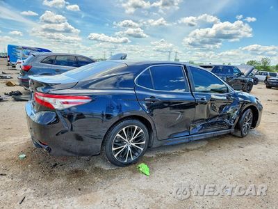 Trzecie zdjęcie samochodu z tyłu: 2018 TOYOTA CAMRY SE VIN:4T1B11HK6JU641564 - miniatura