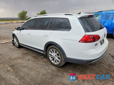 Drugie zdjęcie samochodu z przodu: 2017 VOLKSWAGEN GOLF ALLTRACK S VIN:3VWH17AU2HM512679 - miniatura