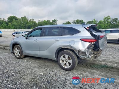 Drugie zdjęcie samochodu z przodu: 2022 TOYOTA HIGHLANDER LE VIN:5TDZZRAH5NS542592 - miniatura