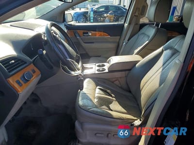 Zdjęcie 7 z 13 samochodu: 2014 LINCOLN MKX VIN:2LMDJ6JK9EBL17542 - miniatura