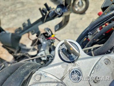 Zdjęcie 8 z 9 samochodu: 2005 YAMAHA FJR1300 A VIN:JYARP09E95A001498 - miniatura