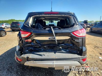 Zdjęcie 6 z 13 samochodu: 2015 FORD ESCAPE TITANIUM VIN:1FMCU9J9XFUC46120 - miniatura