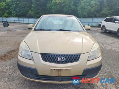 Piąte zdjęcie samochodu w środku: 2009 KIA RIO BASE VIN:KNADE223296538602 - miniatura