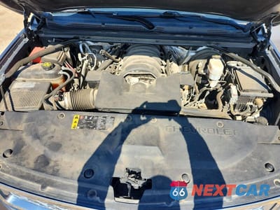 Zdjęcie 12 z 13 samochodu: 2018 CHEVROLET SUBURBAN K1500 LT VIN:1GNSKHKC2JR296149 - miniatura