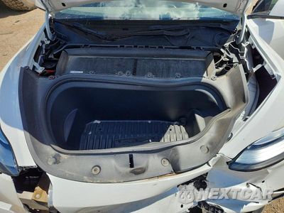 Zdjęcie 11 z 12 samochodu: 2022 TESLA MODEL Y VIN:7SAYGAEE2NF313510 - miniatura