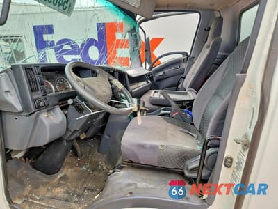 Zdjęcie 7 z 12 samochodu: 2014 ISUZU NPR HD VIN:JALC4W162E7002515 - miniatura