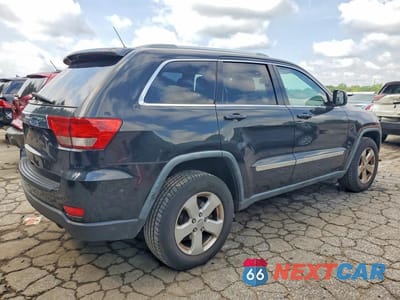 Trzecie zdjęcie samochodu z tyłu: 2011 JEEP GRAND CHEROKEE LAREDO VIN:1J4RS4GG7BC704283 - miniatura