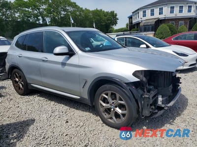 Czwarte zdjęcie samochodu z boku: 2021 BMW X3 XDRIVE30I VIN:5UXTY5C06M9F16316 - miniatura