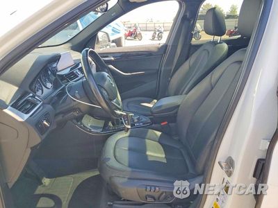 Zdjęcie 7 z 13 samochodu: 2016 BMW X1 XDRIVE28I VIN:WBXHT3C35GP880778 - miniatura