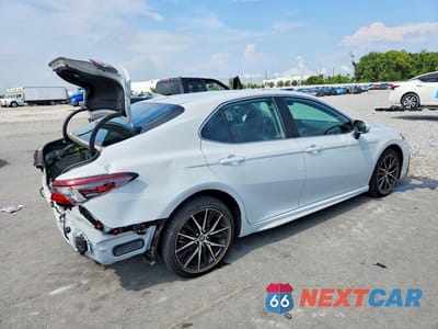 Trzecie zdjęcie samochodu z tyłu: 2024 TOYOTA CAMRY SE VIN:4T1S11AK2RU243516 - miniatura