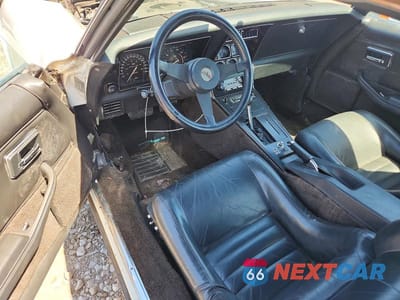 Zdjęcie 8 z 12 samochodu: 1982 CHEVROLET CORVETTE VIN:1G1AY8781C5118677 - miniatura