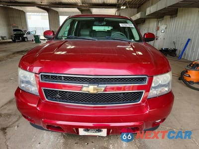 Piąte zdjęcie samochodu w środku: 2010 CHEVROLET SUBURBAN K1500 LT VIN:1GNUKJE36AR258158 - miniatura