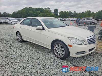 Czwarte zdjęcie samochodu z boku: 2012 MERCEDES-BENZ E 350 4MATIC VIN:WDDHF8JBXCA547183 - miniatura