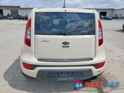 Zdjęcie 6 z 13 samochodu: 2012 KIA SOUL BASE VIN:KNDJT2A5XC7408664 - miniatura