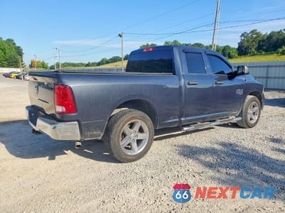 Trzecie zdjęcie samochodu z tyłu: 2019 RAM 1500 CLASSIC TRADESMAN VIN:1C6RR6FG9KS628285 - miniatura