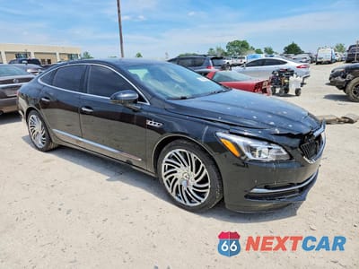 Czwarte zdjęcie samochodu z boku: 2017 BUICK LACROSSE ESSENCE VIN:1G4ZP5SS0HU132819 - miniatura