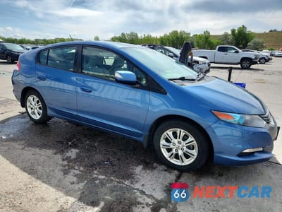 Czwarte zdjęcie samochodu z boku: 2010 HONDA INSIGHT EX VIN:JHMZE2H71AS006481 - miniatura
