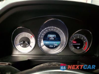 Zdjęcie 9 z 13 samochodu: 2015 MERCEDES-BENZ GLK 350 4MATIC VIN:WDCGG8JB5FG430139 - miniatura