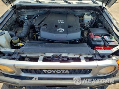 Zdjęcie 11 z 12 samochodu: 2007 TOYOTA FJ CRUISER BASE VIN:JTEBU11F070069234 - miniatura