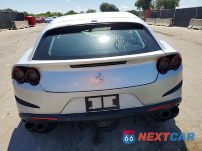Zdjęcie 6 z 13 samochodu: 2019 FERRARI GTC 4 LUSSO T VIN:ZFF82YNA7K0239577 - miniatura