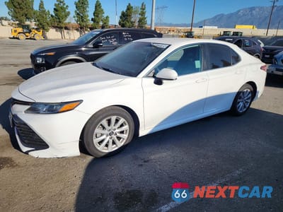 2019 TOYOTA CAMRY LE 4T1B11HK8KU220124 - główne zdjęcie licytacji z USA - miniatura