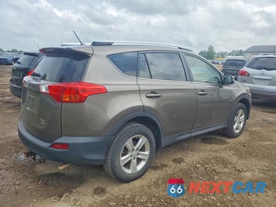 Trzecie zdjęcie samochodu z tyłu: 2013 TOYOTA RAV4 XLE VIN:JTMRFREV8D5011853 - miniatura