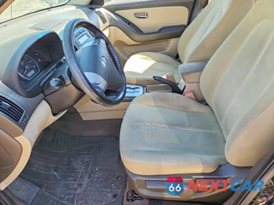Zdjęcie 7 z 12 samochodu: 2010 HYUNDAI ELANTRA GLS VIN:KMHDU4AD1AU014946 - miniatura