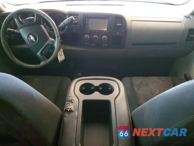 Zdjęcie 8 z 12 samochodu: 2014 CHEVROLET SILVERADO K2500 HEAVY DUTY VIN:1GC1KVC81EF115160 - miniatura