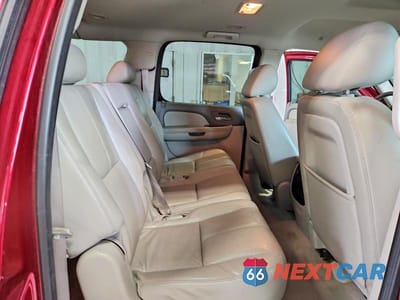 Zdjęcie 11 z 13 samochodu: 2010 CHEVROLET SUBURBAN K1500 LT VIN:1GNUKJE36AR258158 - miniatura