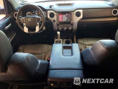 Zdjęcie 8 z 13 samochodu: 2021 TOYOTA TUNDRA CREWMAX SR5 VIN:5TFEY5F14MX294768 - miniatura