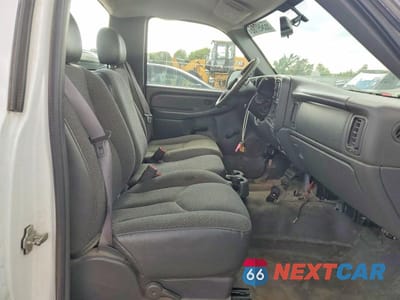 Zdjęcie 10 z 12 samochodu: 2004 GMC NEW SIERRA C1500 VIN:1GTEC14X44Z284924 - miniatura