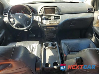 Zdjęcie 8 z 13 samochodu: 2006 HONDA ODYSSEY TOURING VIN:5FNRL38866B033833 - miniatura