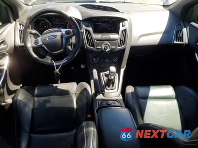Zdjęcie 8 z 12 samochodu: 2014 FORD FOCUS ST VIN:1FADP3L94EL402625 - miniatura