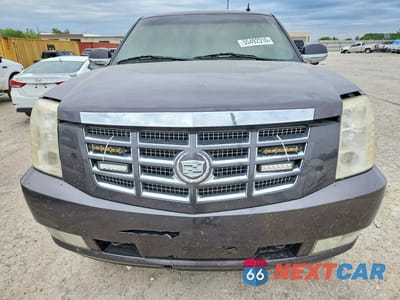 Piąte zdjęcie samochodu w środku: 2010 CADILLAC ESCALADE LUXURY VIN:1GYUKBEF0AR152615 - miniatura