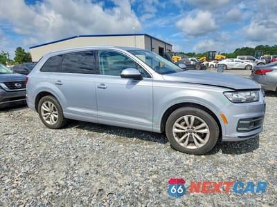 Czwarte zdjęcie samochodu z boku: 2018 AUDI Q7 PREMIUM PLUS VIN:WA1LABF76JD010675 - miniatura