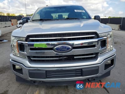 Piąte zdjęcie samochodu w środku: 2018 FORD F150 SUPERCREW VIN:1FTEW1E54JFC64271 - miniatura