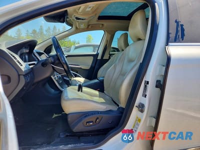 Zdjęcie 7 z 14 samochodu: 2016 VOLVO XC60 T5 PREMIER VIN:YV4612RK9G2837784 - miniatura