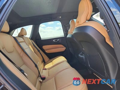 Zdjęcie 11 z 13 samochodu: 2020 VOLVO XC60 VIN:YV4102RL3L1411806 - miniatura