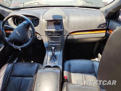 Zdjęcie 8 z 12 samochodu: 2015 LINCOLN MKT VIN:2LMHJ5NK7FBL04151 - miniatura
