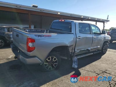 Trzecie zdjęcie samochodu z tyłu: 2016 TOYOTA TUNDRA CREWMAX LIMITED VIN:5TFHW5F19GX529852 - miniatura