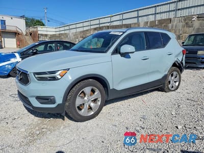2019 VOLVO XC40 T5 MOMENTUM YV4162UK0K2144873 - główne zdjęcie licytacji z USA - miniatura