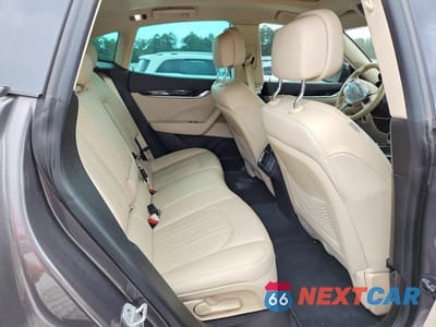 Zdjęcie 11 z 13 samochodu: 2018 MASERATI LEVANTE VIN:ZN661XUAXJX297241 - miniatura