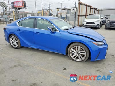 Czwarte zdjęcie samochodu z boku: 2021 LEXUS IS 300 VIN:JTHCA1D24M5112965 - miniatura