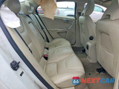 Zdjęcie 10 z 12 samochodu: 2012 VOLVO S60 T5 VIN:YV1622FSXC2030067 - miniatura