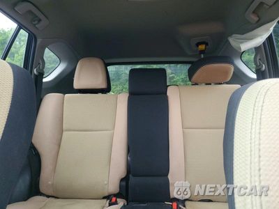 Zdjęcie 10 z 13 samochodu: 2017 TOYOTA RAV4 XLE VIN:2T3RFREVXHW599625 - miniatura