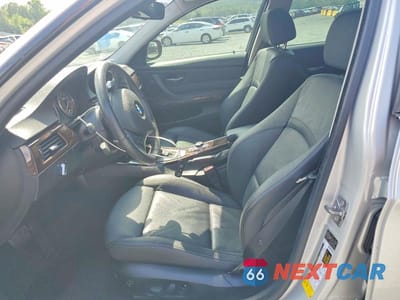 Zdjęcie 7 z 12 samochodu: 2010 BMW 335 XI VIN:WBAPL3C55AA407996 - miniatura