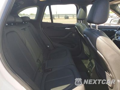 Zdjęcie 11 z 13 samochodu: 2016 BMW X1 XDRIVE28I VIN:WBXHT3C35GP880778 - miniatura