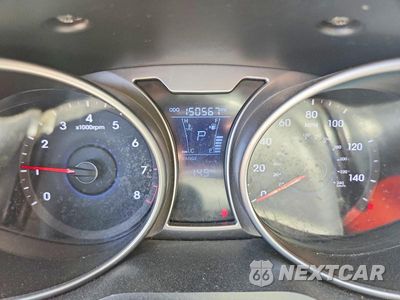 Zdjęcie 9 z 12 samochodu: 2012 HYUNDAI VELOSTER BASE VIN:KMHTC6AD2CU054952 - miniatura