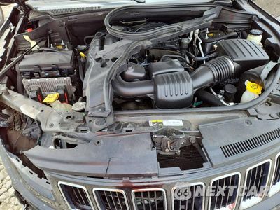 Zdjęcie 12 z 13 samochodu: 2014 JEEP GRAND CHEROKEE LAREDO VIN:1C4RJFAG4EC180821 - miniatura