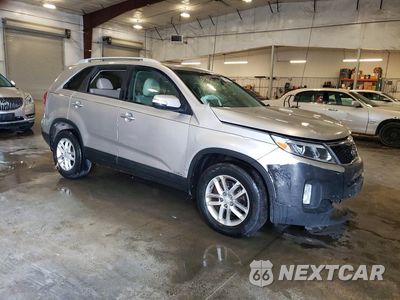 Czwarte zdjęcie samochodu z boku: 2014 KIA SORENTO LX VIN:5XYKTCA68EG515110 - miniatura